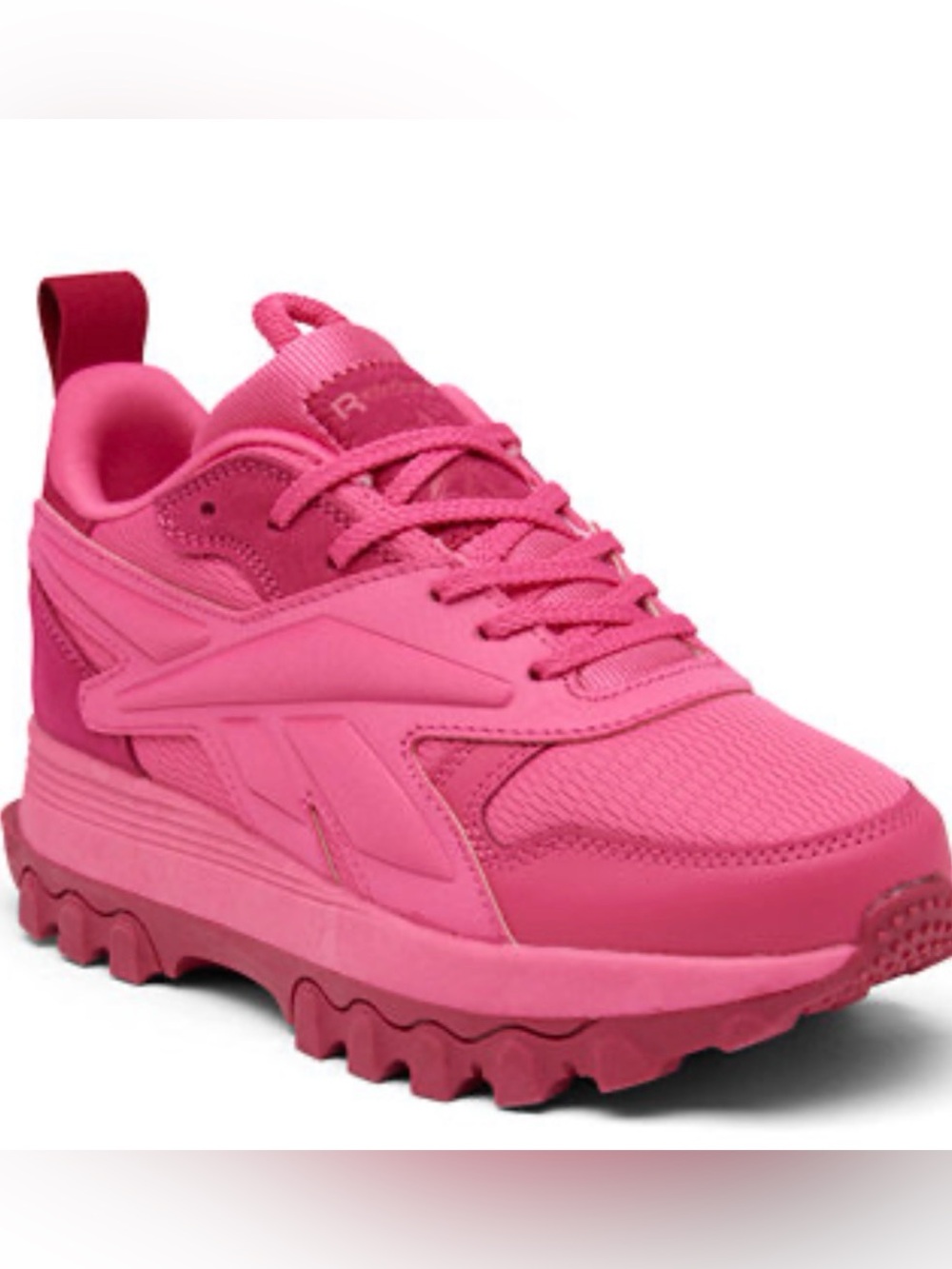 Reebok x Cardi B Classic Leather sneakers in hot pink Sneaker Size 7
